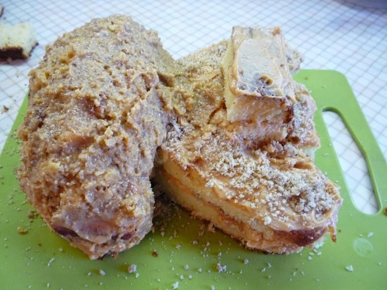 Шаг 8 приготовления Торт Собака со сгущенкой