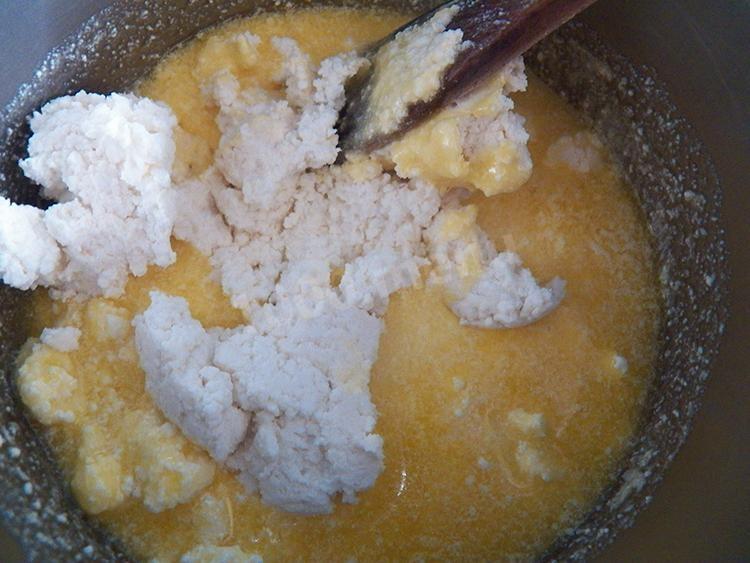 Шаг 15 приготовления Торт из блинов с кремом из творога и какао