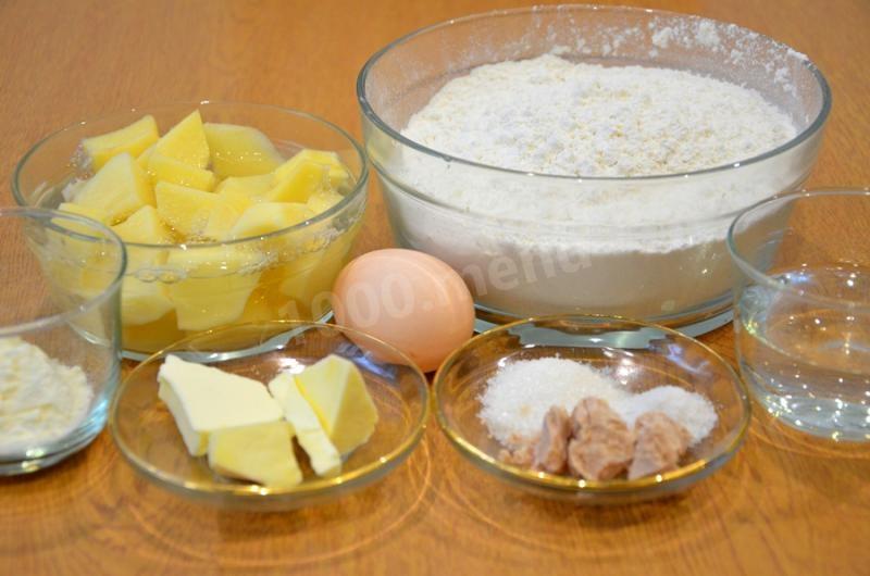 Шаг 1 приготовления Нежные картофельные булочки
