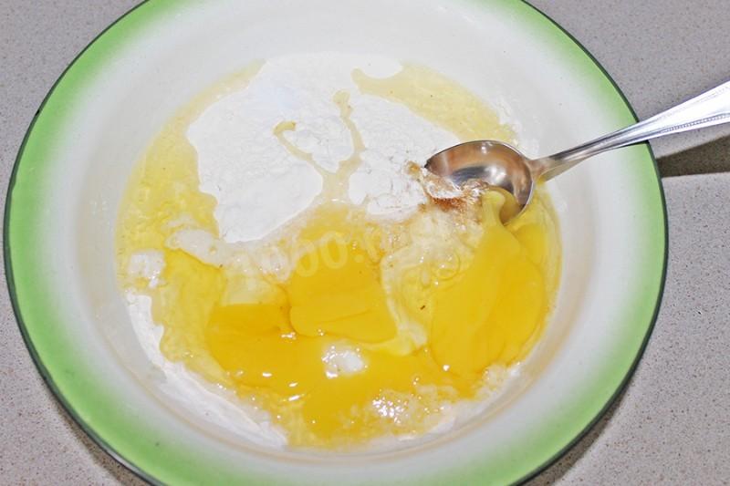 Шаг 5 приготовления Шоколадно кофейный кулич с виски