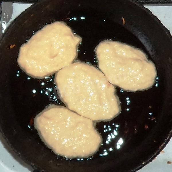 Шаг 5 приготовления Постные кабачковые оладьи без яиц на воде