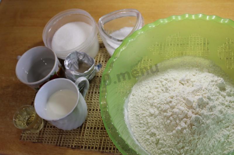 Шаг 1 приготовления Пирог с капустой и мясным фаршем дрожжевой