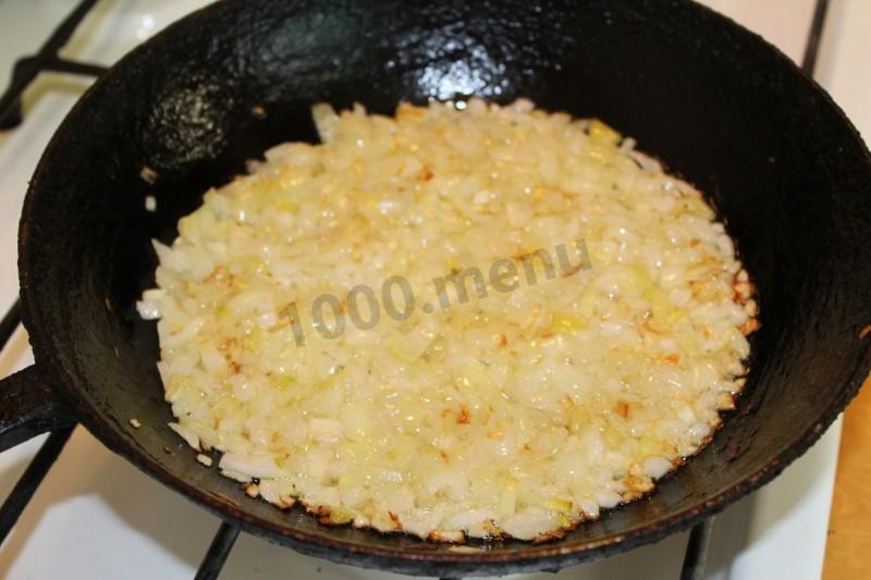 Шаг 13 приготовления Пирог с капустой и мясным фаршем дрожжевой