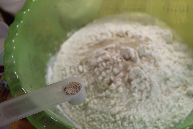 Шаг 2 приготовления Пирог с капустой и мясным фаршем дрожжевой