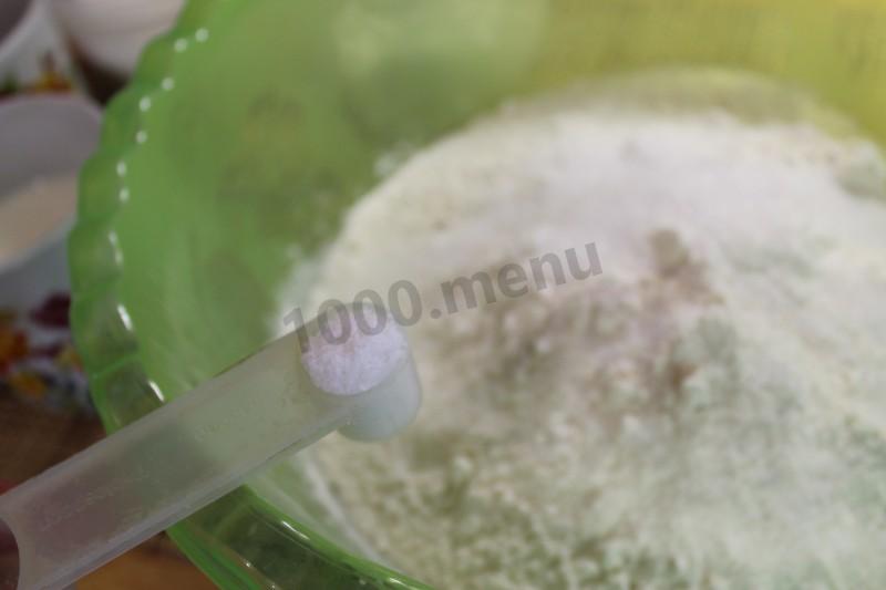 Шаг 4 приготовления Пирог с капустой и мясным фаршем дрожжевой