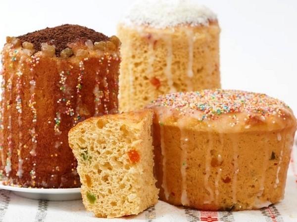 Обложка рецепта Куличи с курагой на молоке с дрожжами