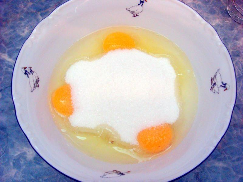 Шаг 2 приготовления Кексы с яблоками