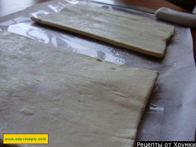 Шаг 4 приготовления Простой пирог с рисом из готового слоеного теста