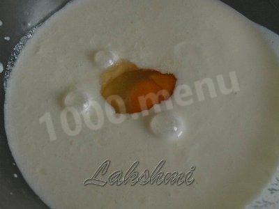 Шаг 1 приготовления Заварные блины на кефире и кипятке бездрожжевые