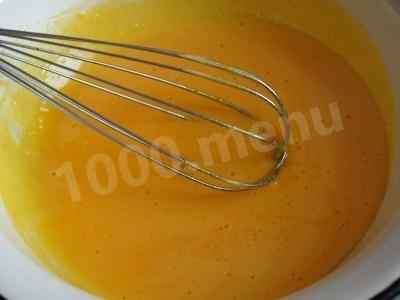 Шаг 1 приготовления Клубничный торт со сливочным кремом