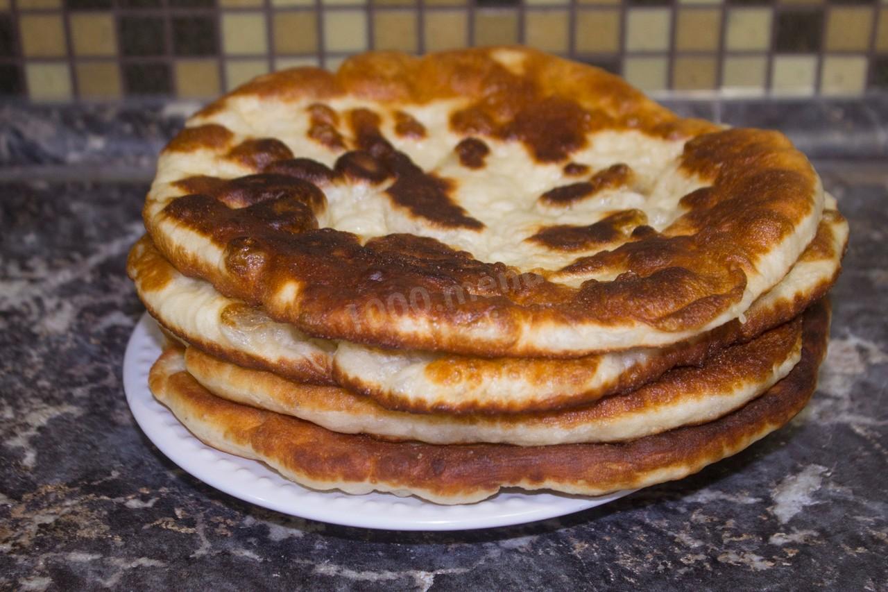 Шаг 18 приготовления Лангош лепешка