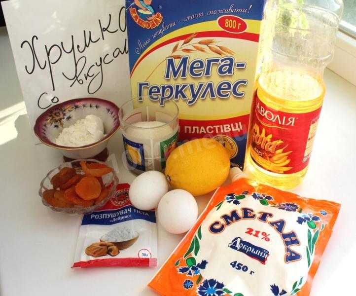 Шаг 1 приготовления Овсяный кекс с курагой