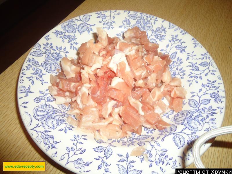 Шаг 2 приготовления Пирог из слоеного теста с мясом и зеленым луком