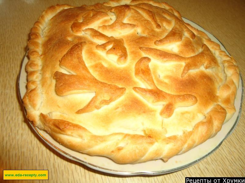 Обложка рецепта Пирог из слоеного теста с мясом и зеленым луком
