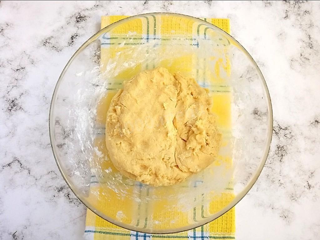 Шаг 3 приготовления Печенье из кукурузной крупы
