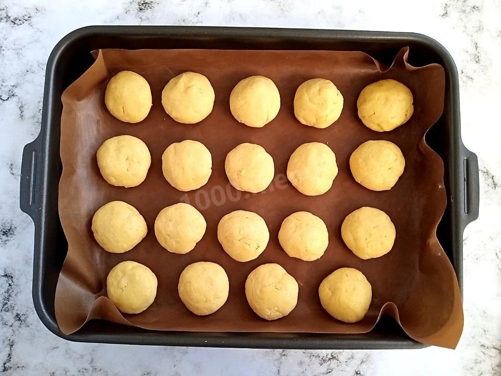 Шаг 4 приготовления Печенье из кукурузной крупы