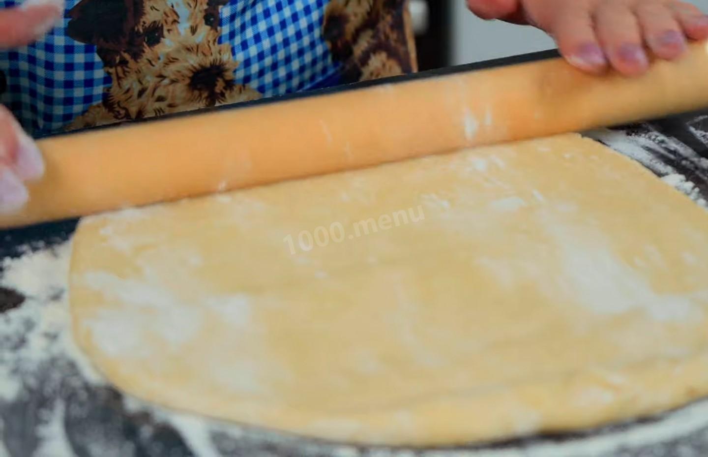 Шаг 14 приготовления Сочники из песочного теста с начинкой из творога