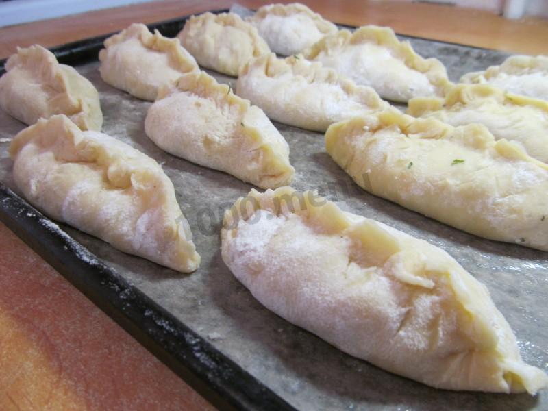 Шаг 19 приготовления Пирожки с брынзой и зеленью закусочные в духовке
