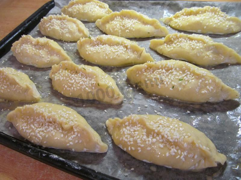 Шаг 23 приготовления Пирожки с брынзой и зеленью закусочные в духовке
