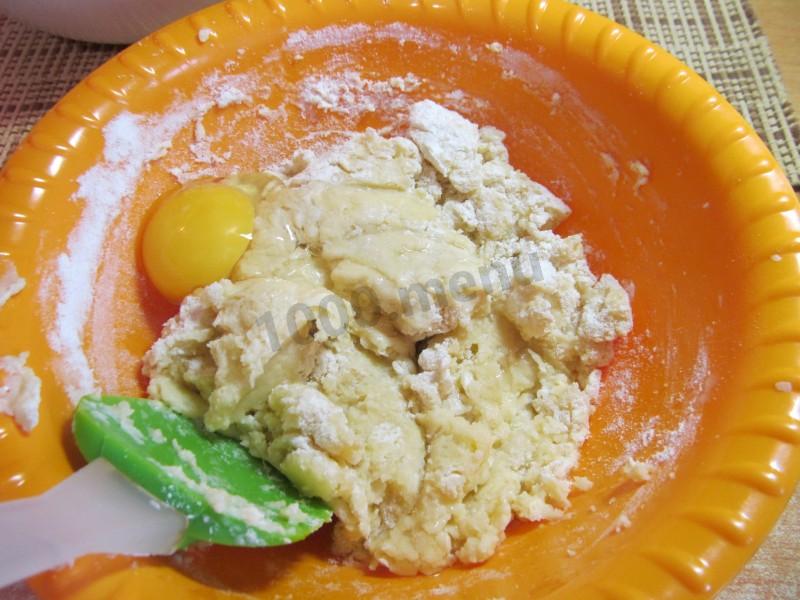 Шаг 6 приготовления Пирожки с брынзой и зеленью закусочные в духовке