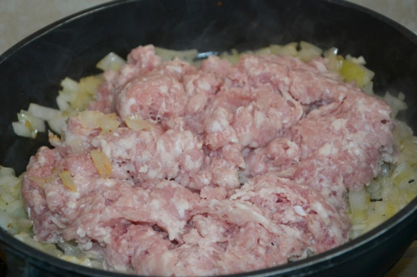 Шаг 3 приготовления Блины с мясным фаршем свинина говядина