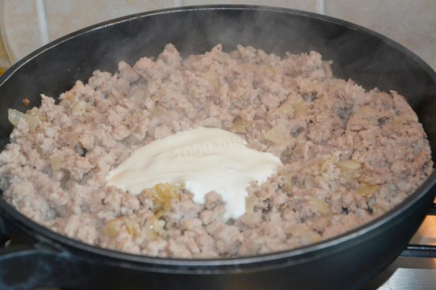 Шаг 5 приготовления Блины с мясным фаршем свинина говядина
