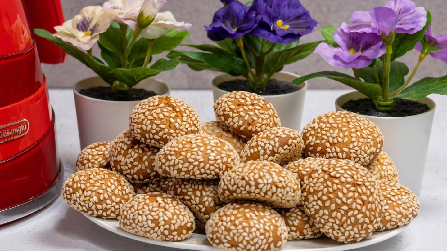 Шаг 17 приготовления Песочное печенье с мёдом ванилью и кунжутом
