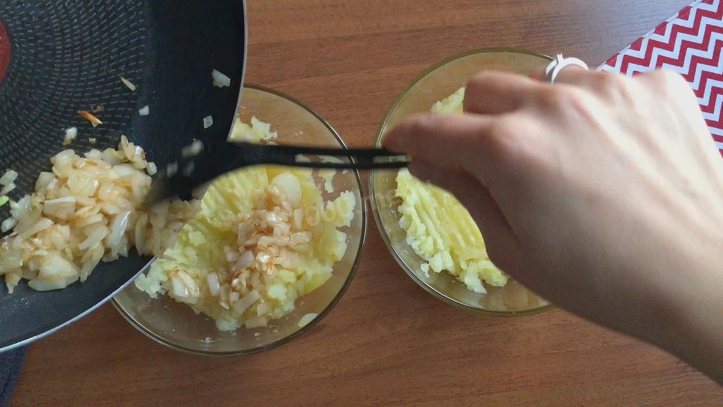 Шаг 17 приготовления Пирожки с картофелем и шампиньонами в духовке