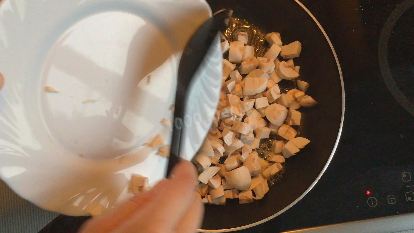 Шаг 18 приготовления Пирожки с картофелем и шампиньонами в духовке