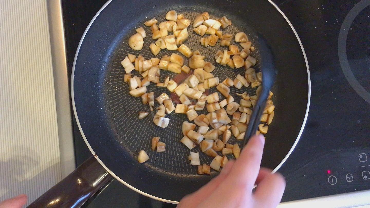 Шаг 19 приготовления Пирожки с картофелем и шампиньонами в духовке