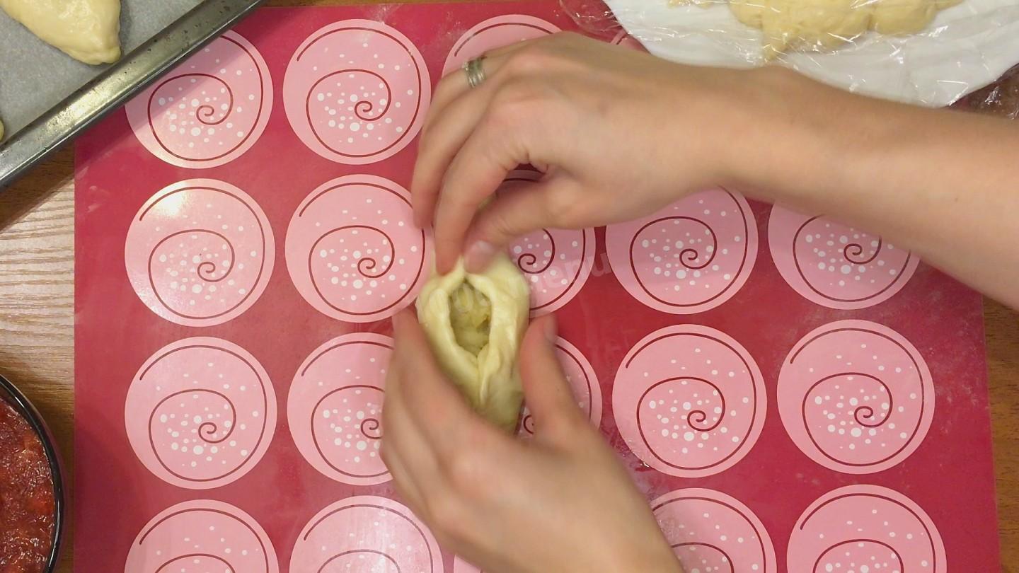 Шаг 25 приготовления Пирожки с картофелем и шампиньонами в духовке