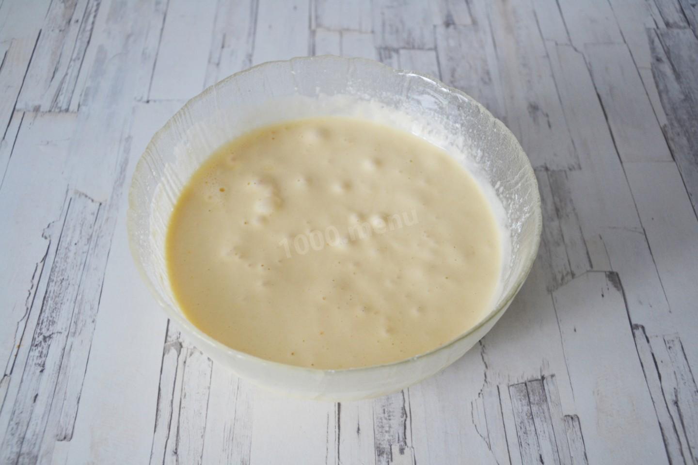 Шаг 6 приготовления Шарлотка с брусникой