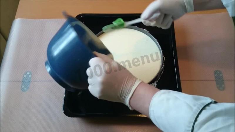 Шаг 4 приготовления Чизкейк с сыром Филадельфия