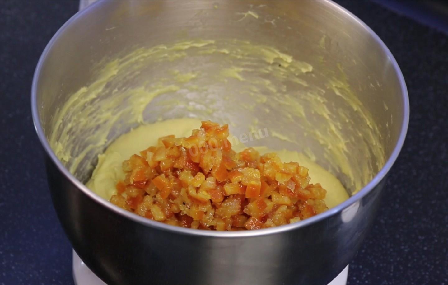 Шаг 9 приготовления Итальянский кулич с цукатами и миндальной корочкой Панеттоне