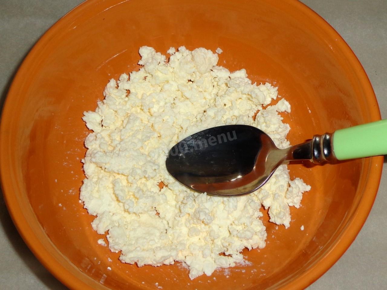 Шаг 3 приготовления Шанежки с мясом