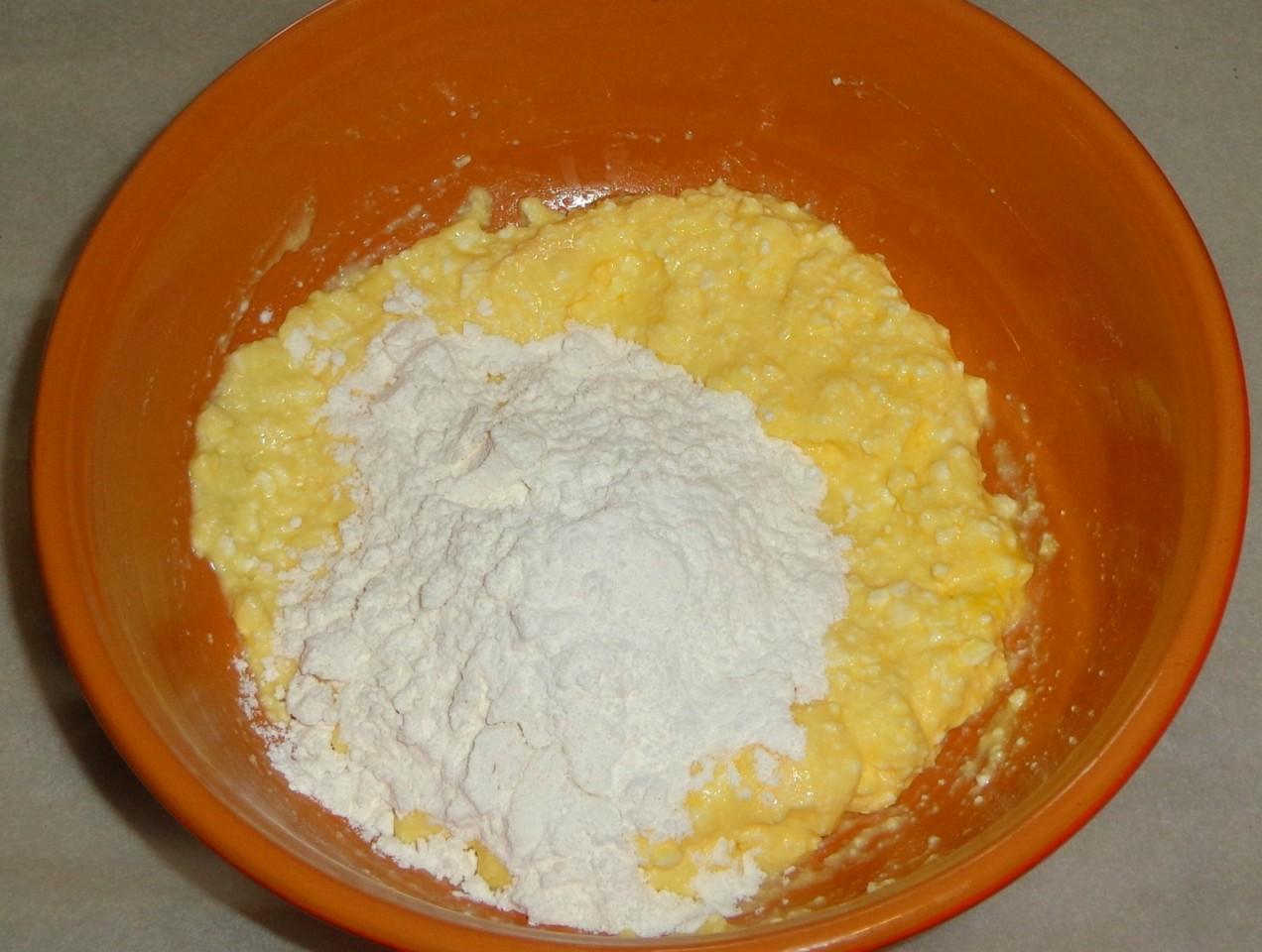 Шаг 6 приготовления Шанежки с мясом