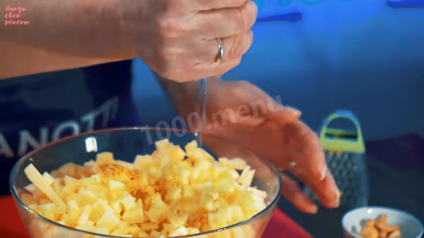 Шаг 14 приготовления Яблочный пирог с мёдом на овсяном тесте