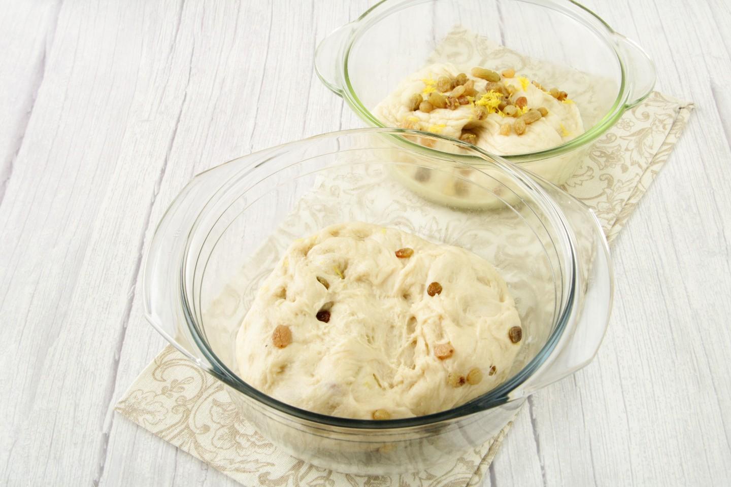 Шаг 12 приготовления Пасхальный кулич на сметане