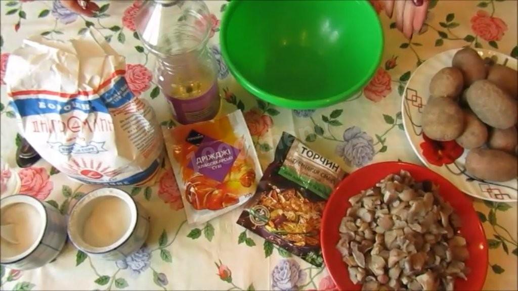 Шаг 1 приготовления Постные пирожки с картошкой и грибами