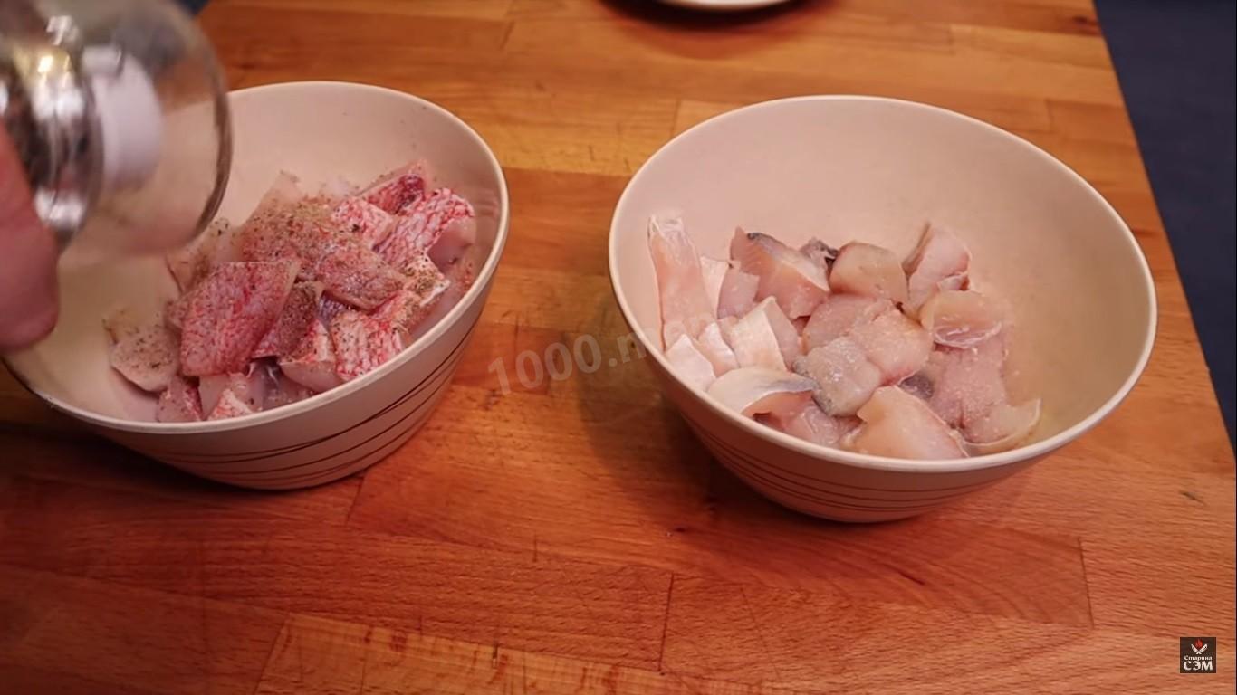 Шаг 2 приготовления Расстегаи с рыбой скумбрия, судак, морской окунь