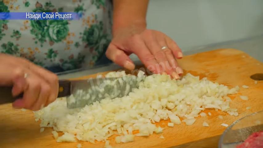 Шаг 10 приготовления Пирожки с мясной начинкой из бездрожжевого теста на кефире