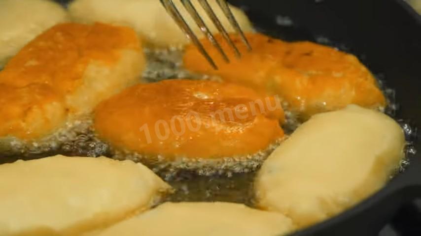 Шаг 23 приготовления Пирожки с мясной начинкой из бездрожжевого теста на кефире