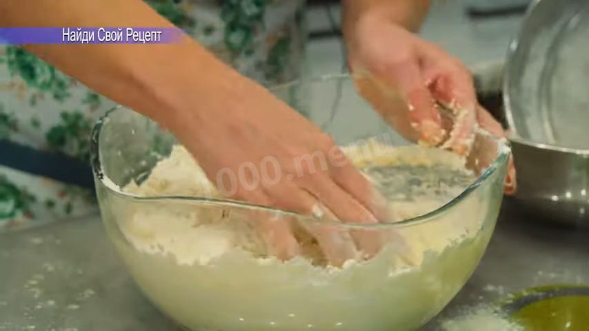 Шаг 7 приготовления Пирожки с мясной начинкой из бездрожжевого теста на кефире