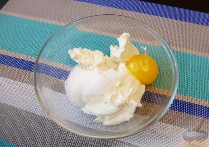 Шаг 2 приготовления Слоёные сердечки с яблоками и творожным кремом