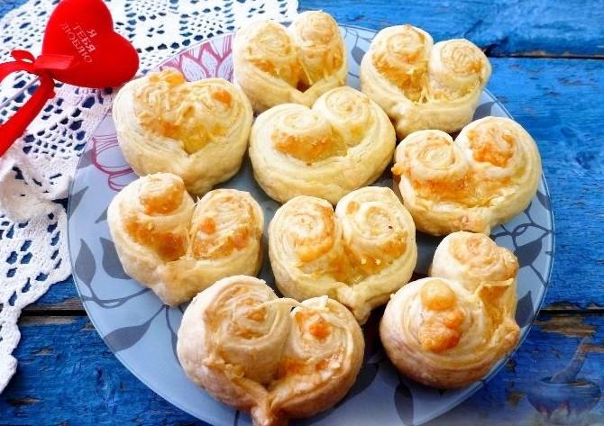 Обложка рецепта Слойки-сердечки с сыром