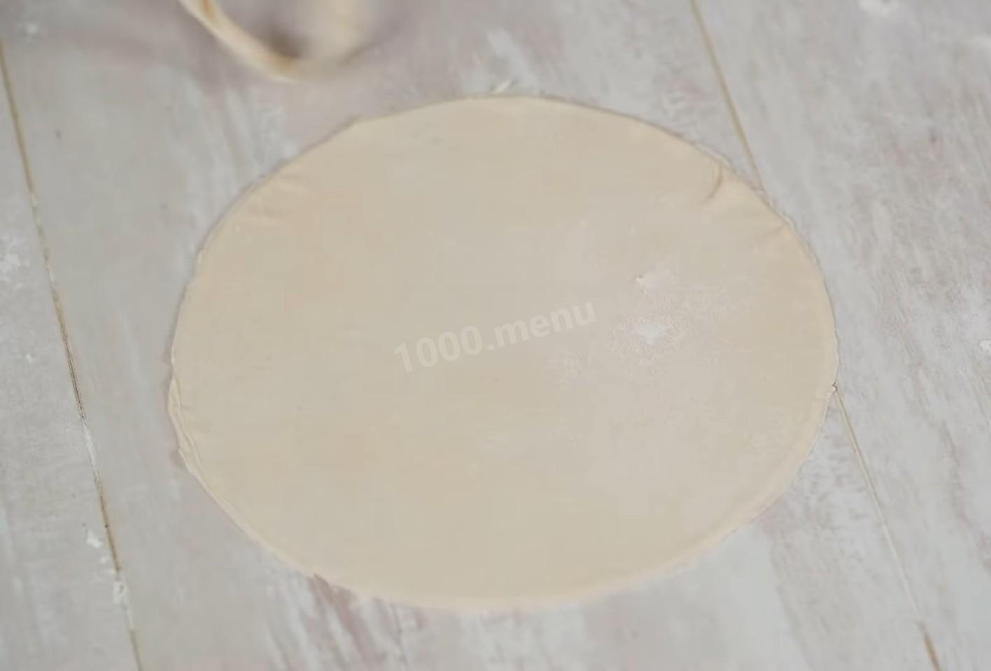 Шаг 11 приготовления Классические чебуреки из пресного теста с мясным фаршем