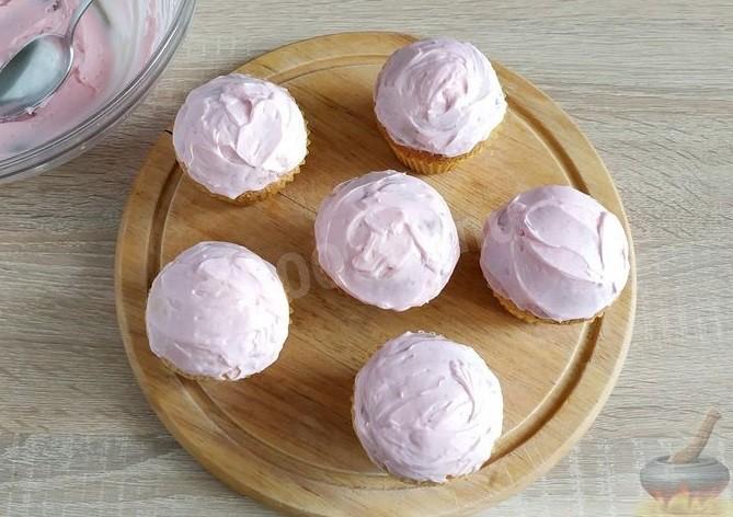 Шаг 12 приготовления Лимонные кексики Розовые свинки в год Свиньи-Кабана