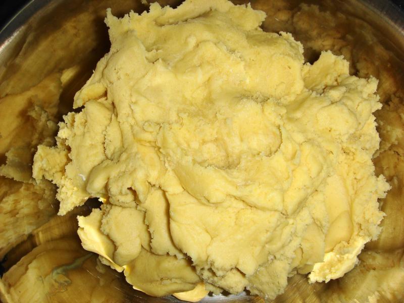 Шаг 1 приготовления Торт из зефира на песочном корже