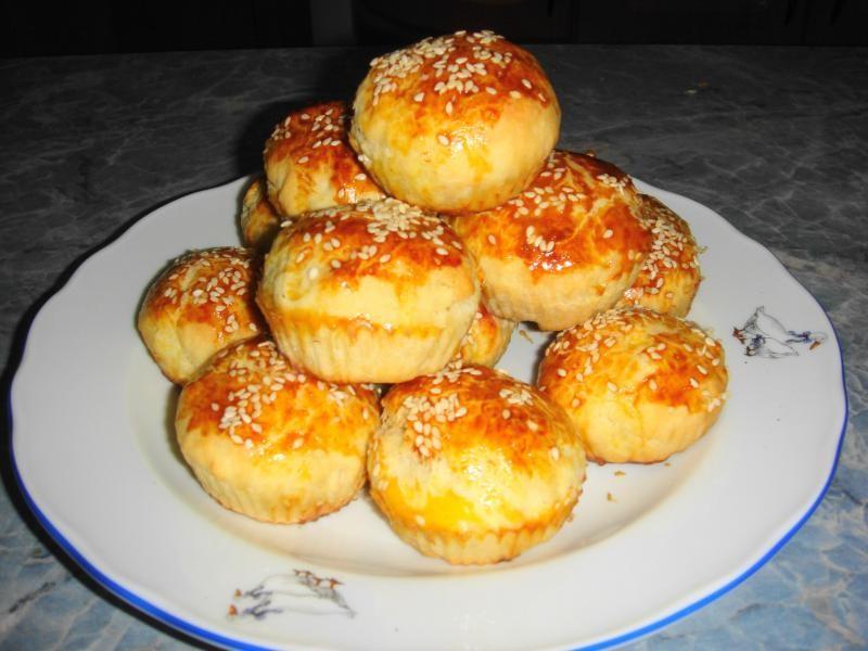 Обложка рецепта Мини-булочки с кунжутом