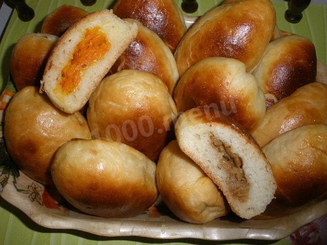 Обложка рецепта Пирожки на кефире в духовке с разными начинками